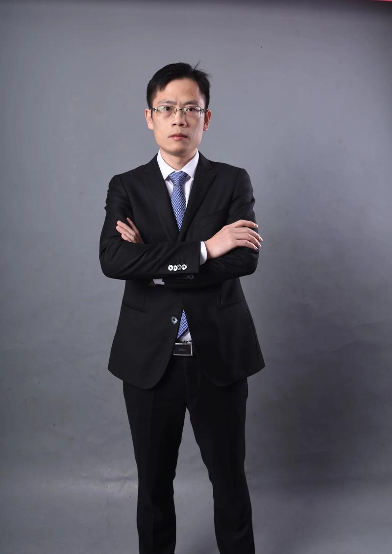 曾海英公关与传播总监